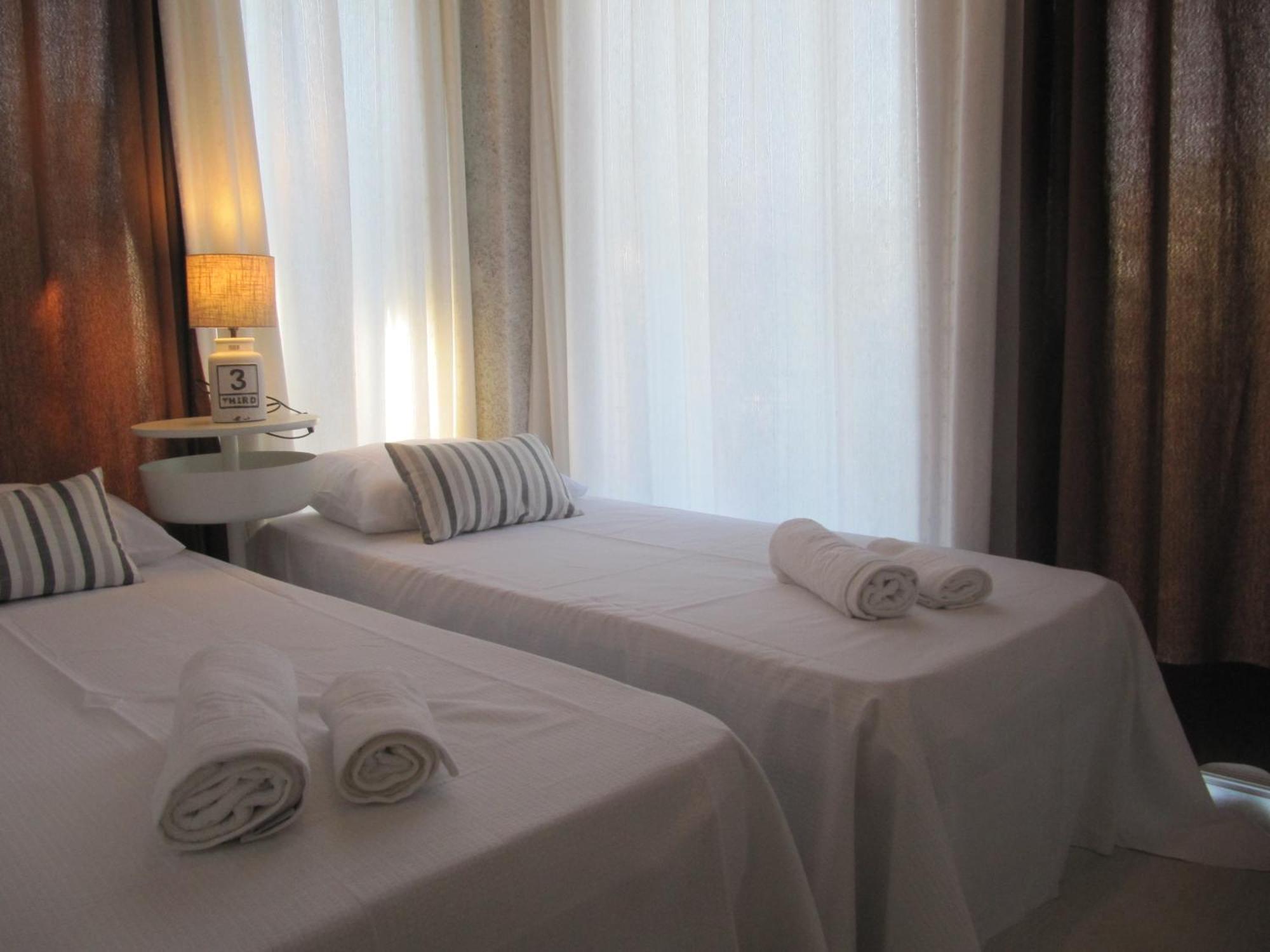 Jasmine Apartments เอเรเทรีย ภายนอก รูปภาพ